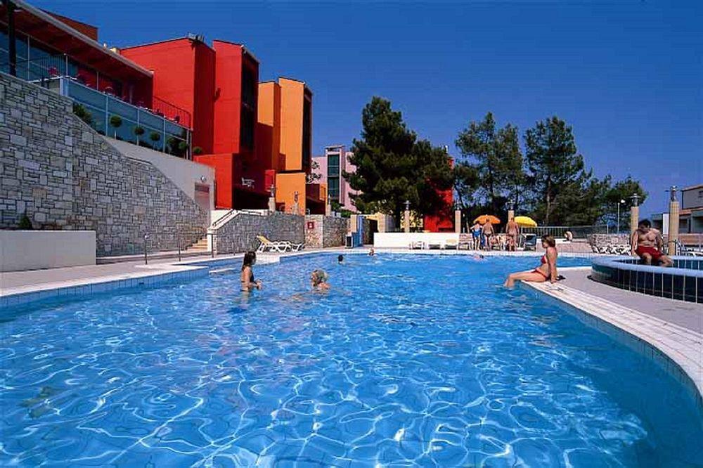 Albona Hotel & Residence Rabac Exterior photo